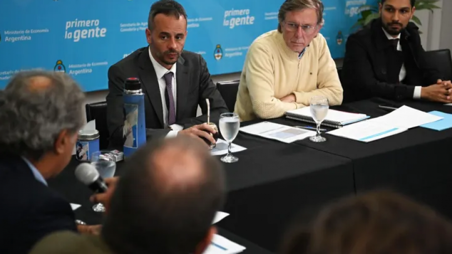 Industria pesquera se reunió con Gobierno para expresar situación crítica