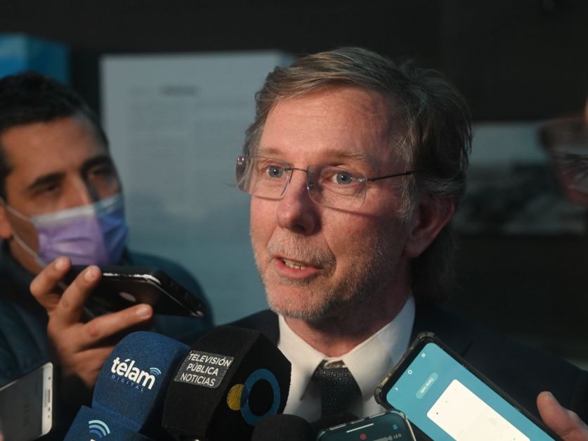El Gobierno niega intervención en el Mercado de Cañuelas para mantener el precio de la hacienda por debajo de los $1.000