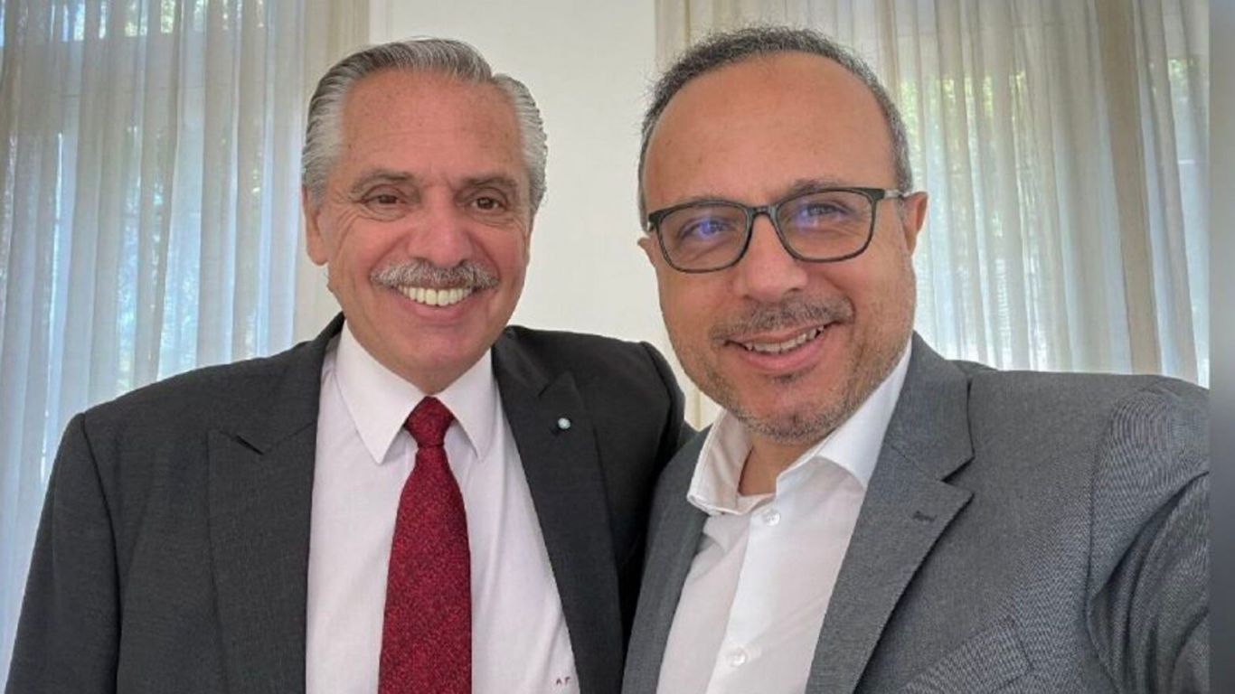 El Gobierno oficializó al empresario Antonio Aracre como jefe de asesores en el Gabinete