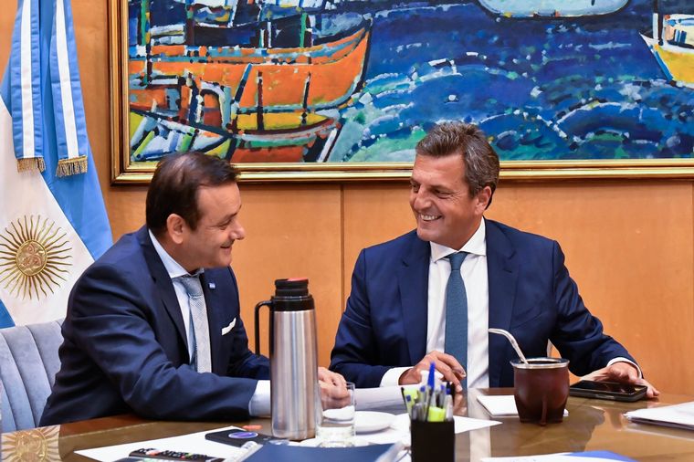 Massa firmó con Herrera Aguad un Programa de Emergencia para el Té por 400 millones de pesos