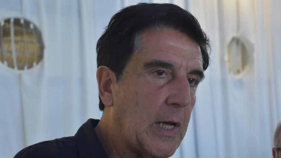 Melconian: "Este gobierno está jugando con once arqueros"