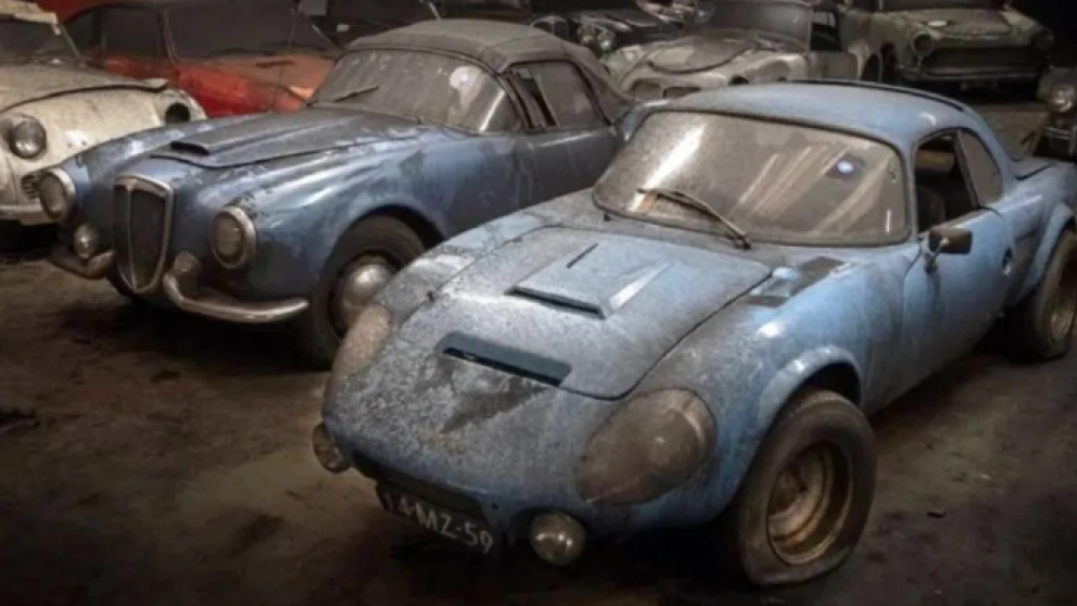 Encontraron 280 autos clsicos guardados en un granero en perfecto estado