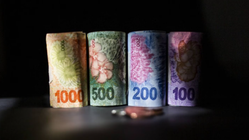 Qu se compra con un billete de 1.000 pesos argentinos, el de mayor denominacin del pas?