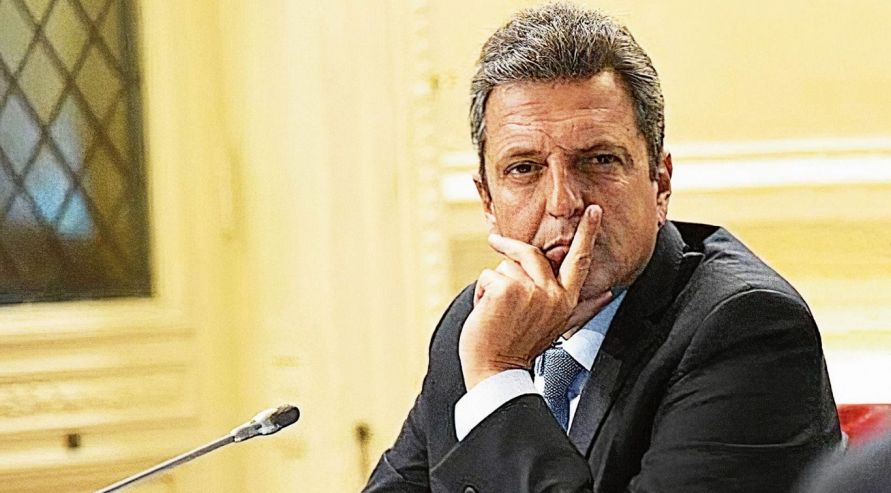 Las reservas líquidas en peligro: la contención del dólar depende del FMI mientras se agotan las opciones