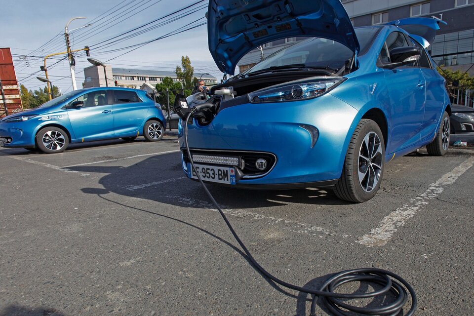 El Gobierno presentó el Proyecto de Ley de Promoción de Autos Eléctricos (pero no mostró el texto)