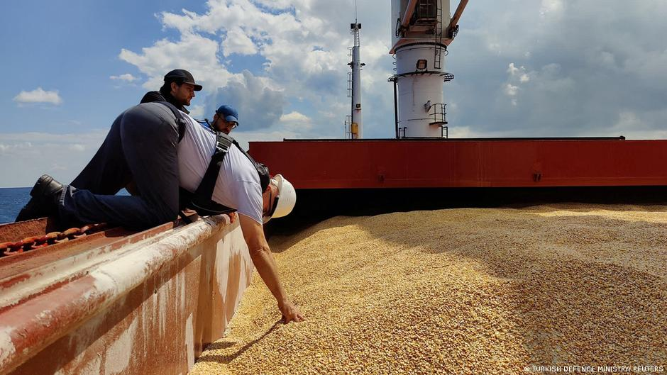 Se extiende por dos meses más el acuerdo de exportación de granos ucranianos por el mar Negro