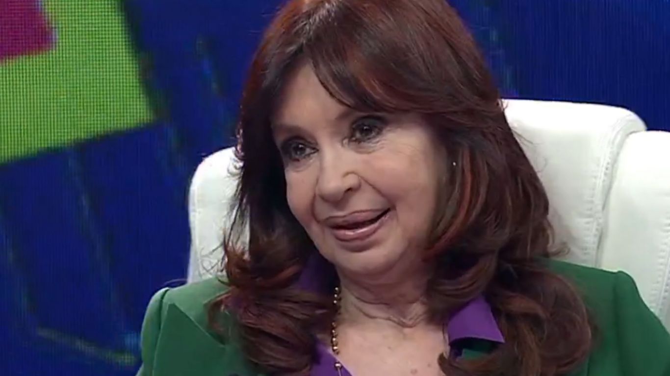Critica al campo de Cristina. "Economia primarizada" llamo al sector porque no genera puestos de trabajo,