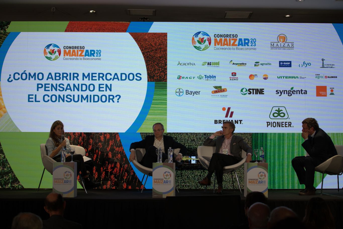 El maíz argentino conquista 117 países, superando al fútbol, a pesar de los obstáculos en el comercio internacional