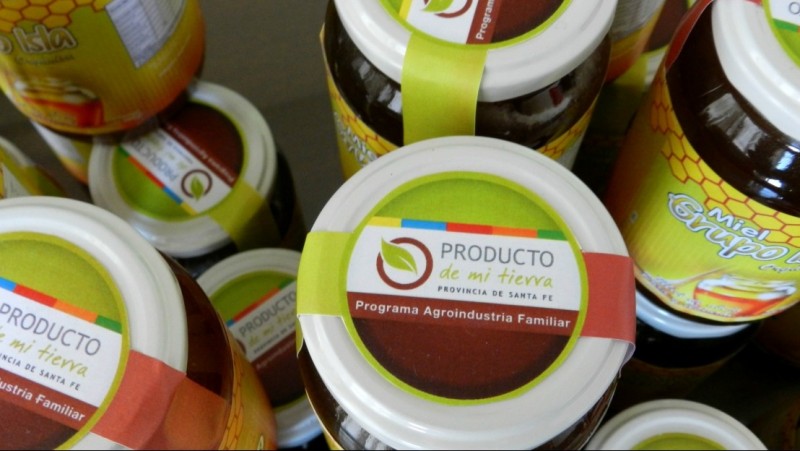 Lanzan línea de créditos para licenciatarios de la marca Producto de mi Tierra Santa Fe