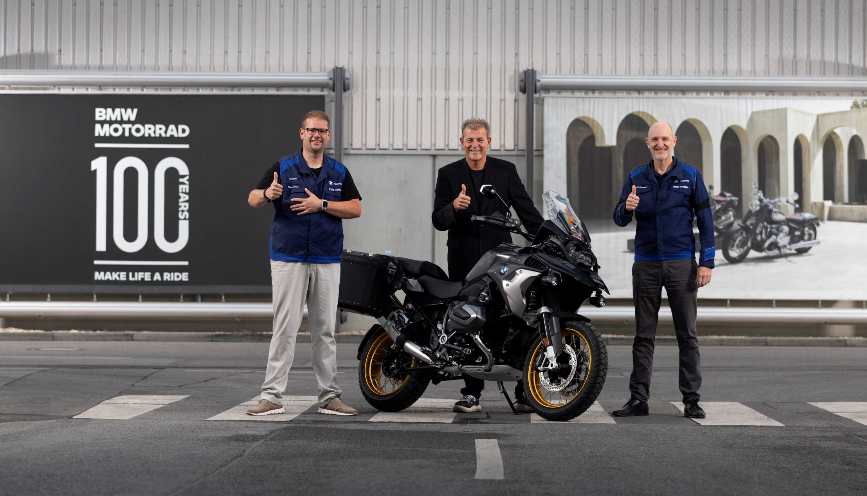 BMW Motorrad anuncia la esperada BMW R 1300 GS y celebra un hito con la GS número un millón