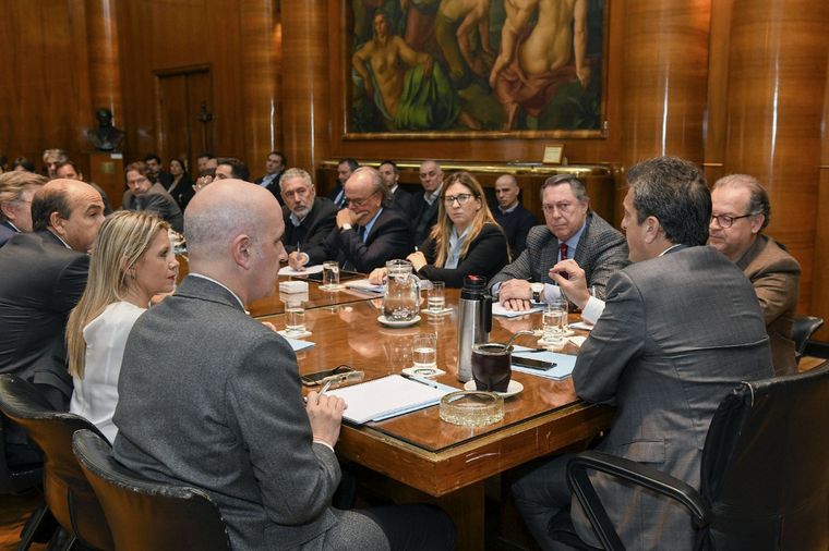  No descartan evaluar un nuevo esquema de retenciones