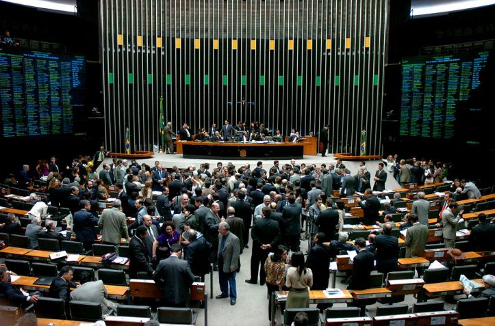La influencia del campo en el Congreso: más de la mitad de los legisladores brasileños tienen origen agropecuario