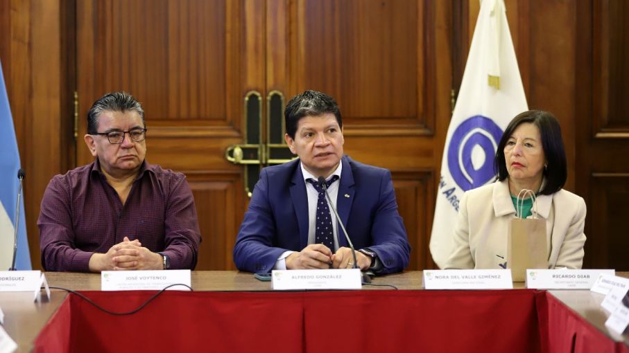 Presentan proyecto de ley para compatibilizar planes sociales y empleo registrado 
