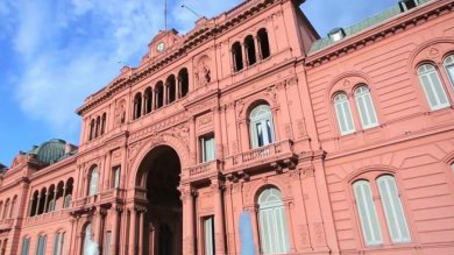 Devaluación sectorial en Argentina: ¿Quiénes se benefician y quiénes sufren las consecuencias?