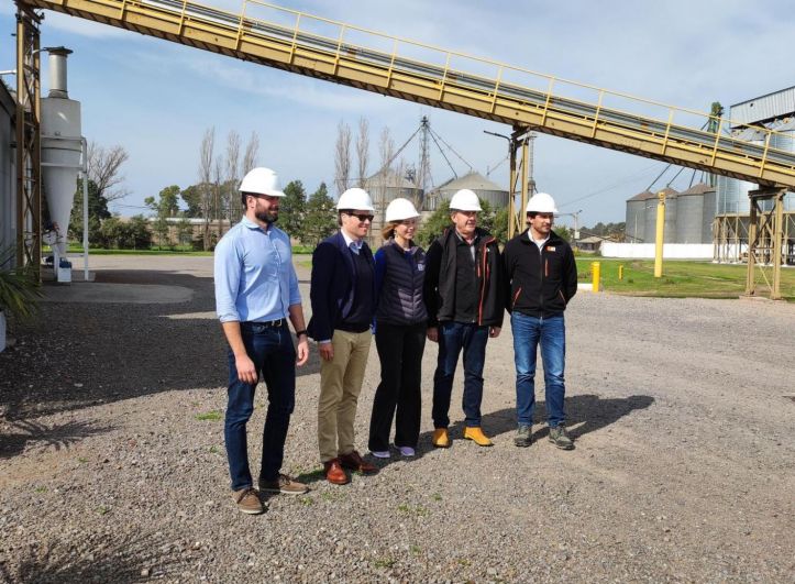 Final de la recorrida. De izq. a der.: Alejandro García, Félix Büchting, Gina Wied (Líder de Comunicación Corporativa KWS) Munk y Olmos, en Manuel Ocampo (Buenos Aires).