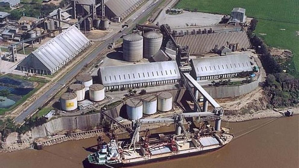 Vicentin retoma la actividad en San Lorenzo y busca reconstruir su futuro industrial