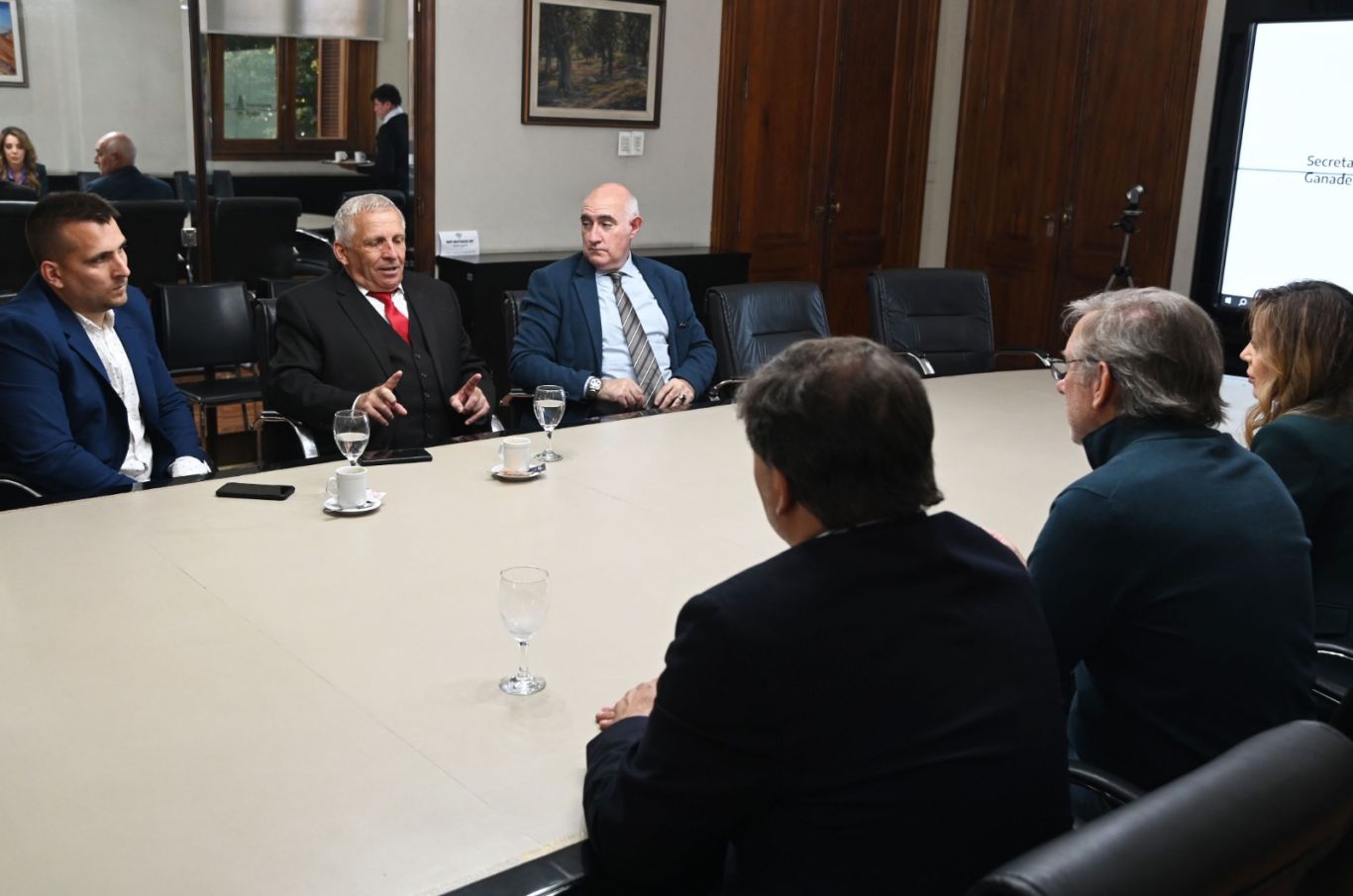 Bahillo y Royon recibieron a empresa productora de aceite de soja mediante energía solar