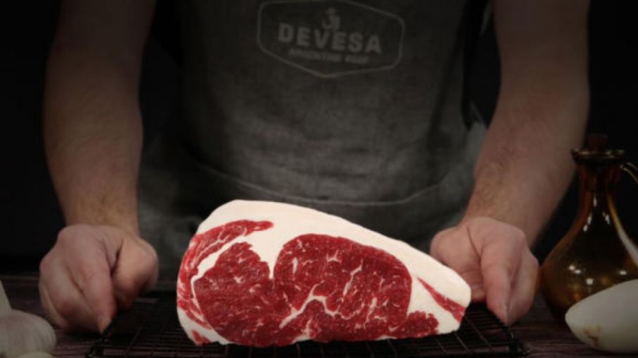 La carne argentina brilla en el escenario mundial: Frigorífico Azul Natural Beef triunfa en el World Steak Challenge 2023