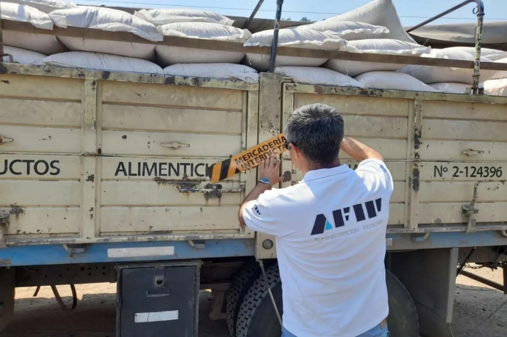 AFIP incautó 120 toneladas de soja que era transportada con documentación irregular