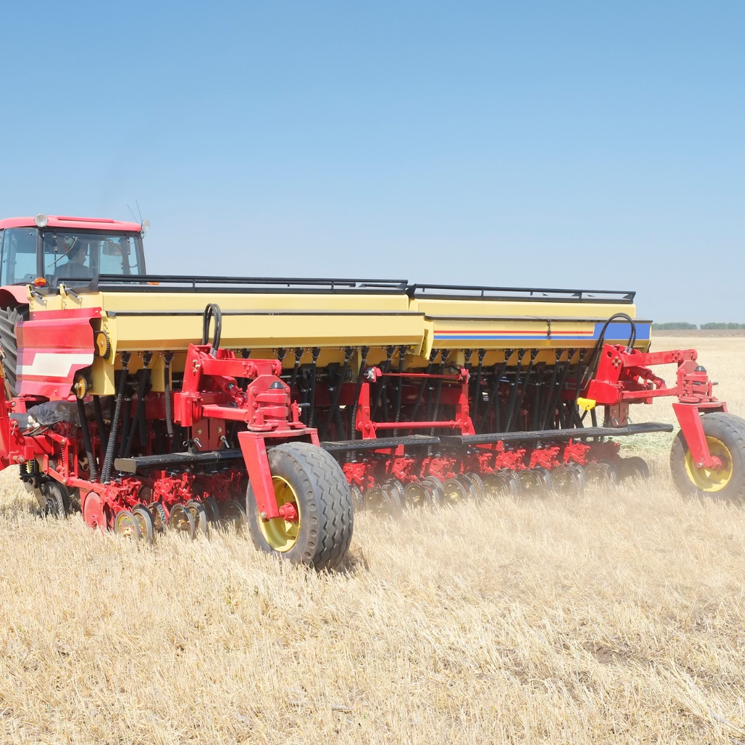Fabricantes de maquinaria agrícola alertan frenos en la producción por falta de pagos al exterior