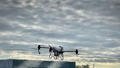 Aviones, terrestres y drones en una misma jornada de actualización técnica