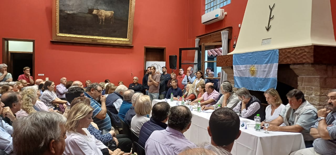 Rechazan  aumento indebido de tasas en Azul