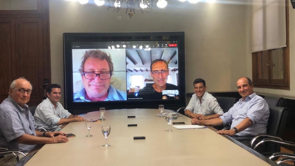 Bioeconoma  recibi a las 4 cadenas parar analizar problemticade la actividad granaria en la Argentina