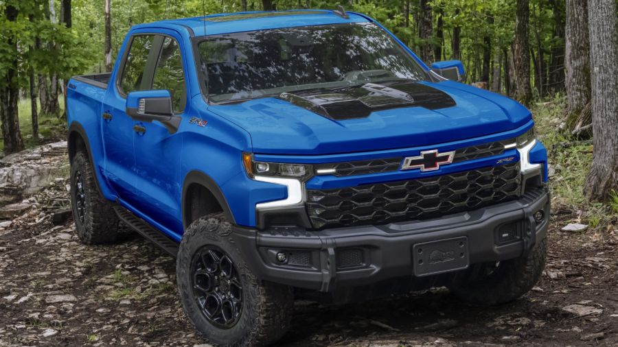 Chevrolet lanza la nueva Cheyenne ZR2 Bison 2024: Una edición especial para aventureros Off-Road