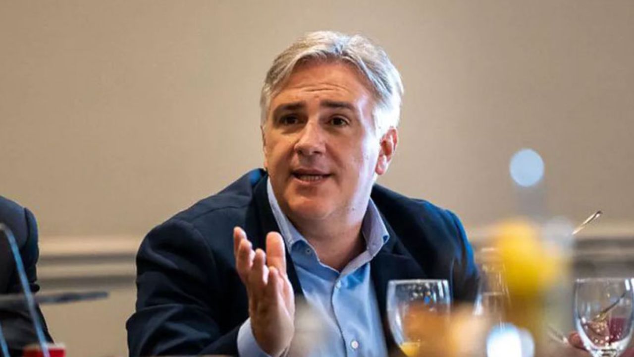 Llaryora alza la voz por el INTA: "Cerrar el instituto sería cerrar una puerta al progreso"