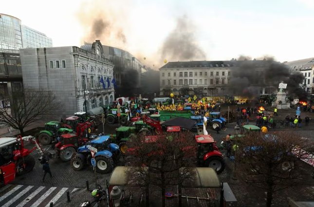 Productores agropecuarios Europeos encienden las alarmas en cumbre de la UE con protestas masivas