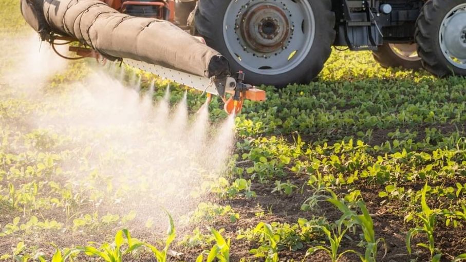 Mercado de fertilizantes y herbicidas en discrepancia con tendencias globales