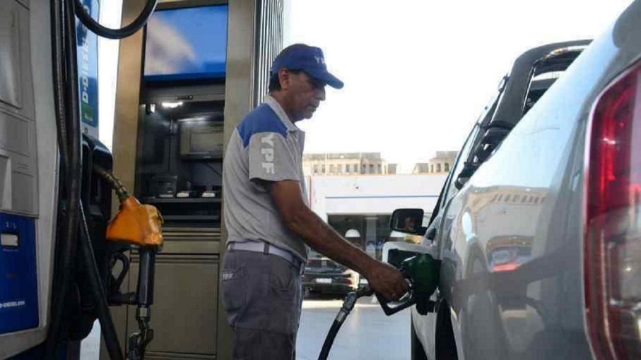 Impacto del aumento de combustible en el costo de llenar el tanque de Pick Ups 