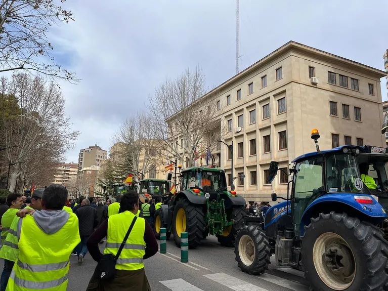Se derrama por toda Europa la protesta de los campesinos