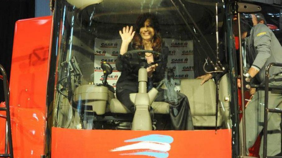 En la recta final hacia las elecciones, Cristina Kirchner se vuelca al agro con una inversión y las acciones se disparan