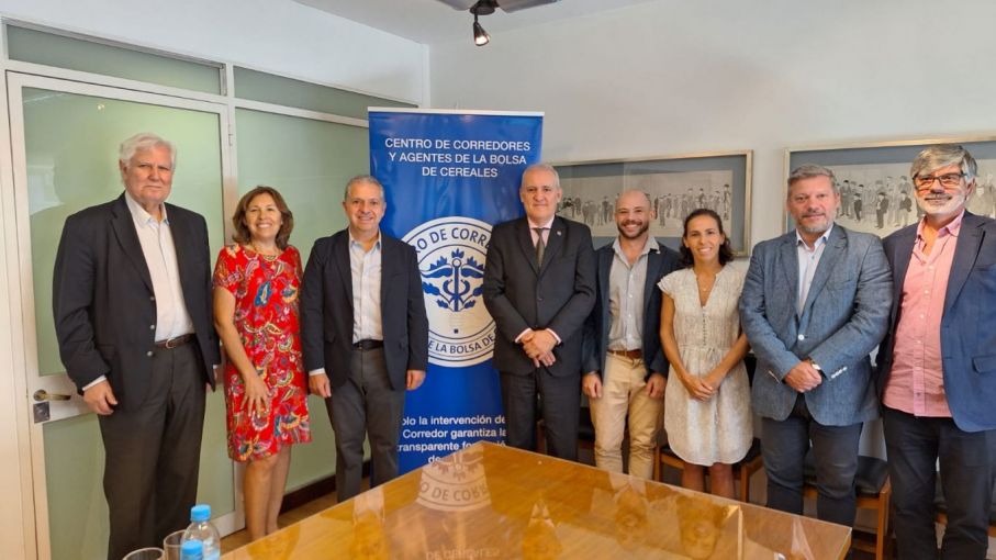 Encuentro Clave entre el Centro de Corredores y Agentes de la Bolsa de Cereales y la Cámara de Agentes de Bolsa
