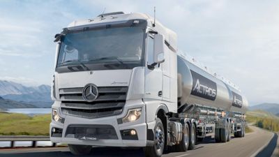 Los costos de mover un camión por el país desaceleraron su alza en mayo por la baja del combustible