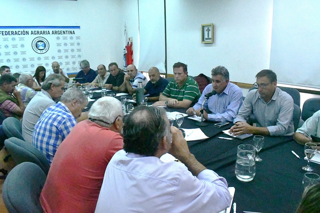 "Estamos lejos del estímulo a la producción nacional, y cerca de la desaparición"