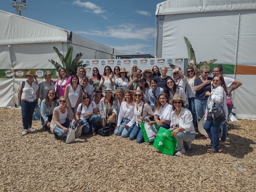 Lanzamiento del Congreso Internacional "Agronegocios: Crecer con Diversidad" por la Red Mujeres Rurales