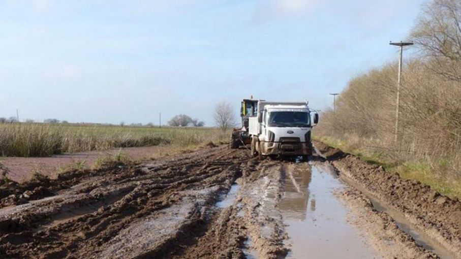 Rurales bonaerenses advierten sobre inundaciones, caminos intransitables y posible movilización