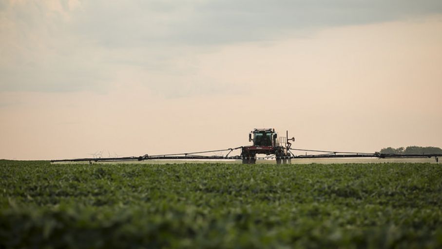 Gobierno anuncia reducción de aranceles para herbicidas en apoyo al sector agropecuario