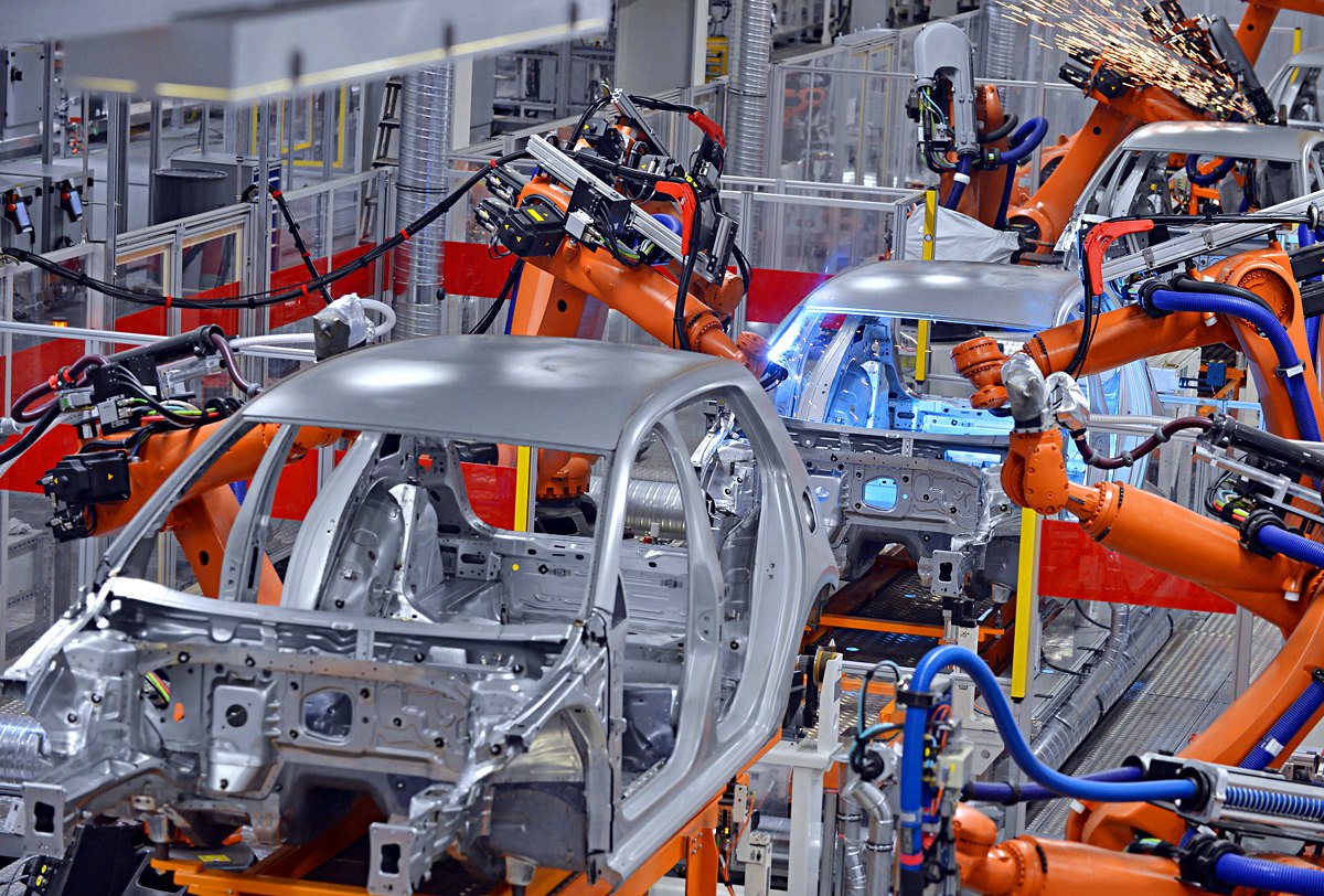 Mercado automotor en crisis: Stock de autos 0km alcanza máximo en 4 Años