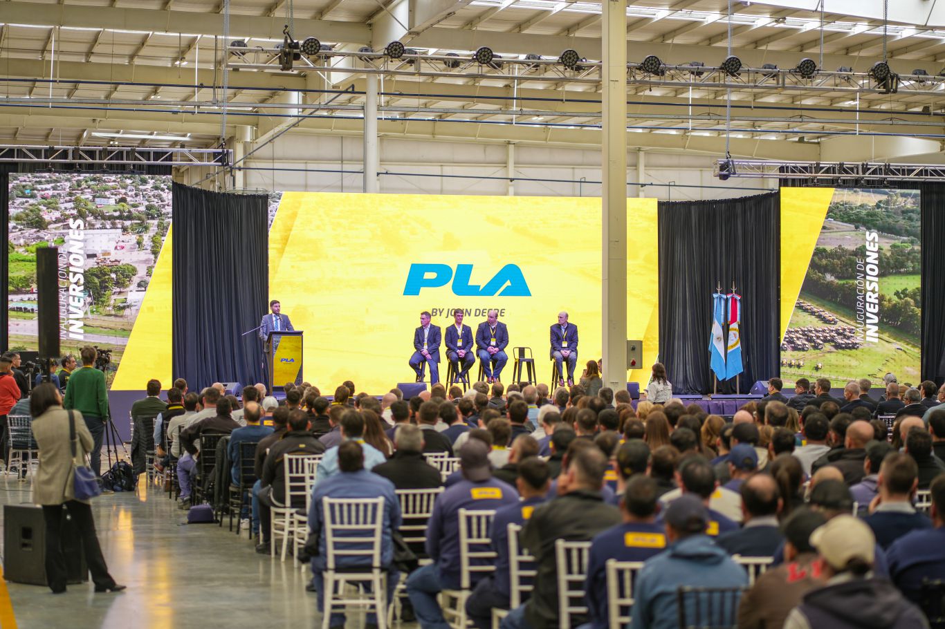 Pla by John Deere inaugura expansión de planta en Las Rosas y refuerza su compromiso con la agricultura Argentina