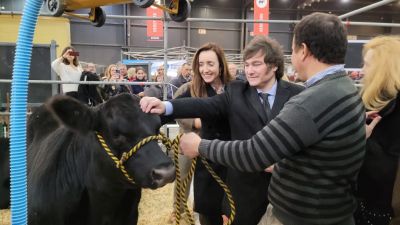 Javier Milei visita La Rural