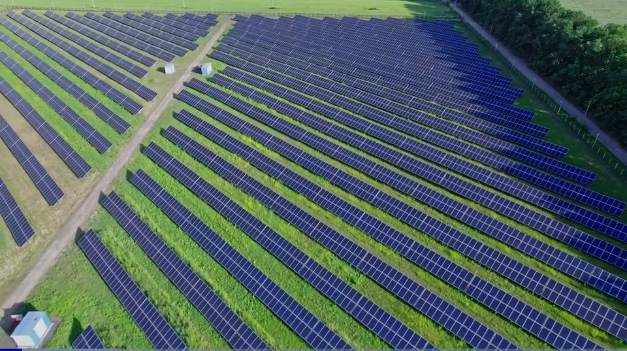 Alquiler de campos para energía solar impulsa el mercado agrícola en EE.UU.