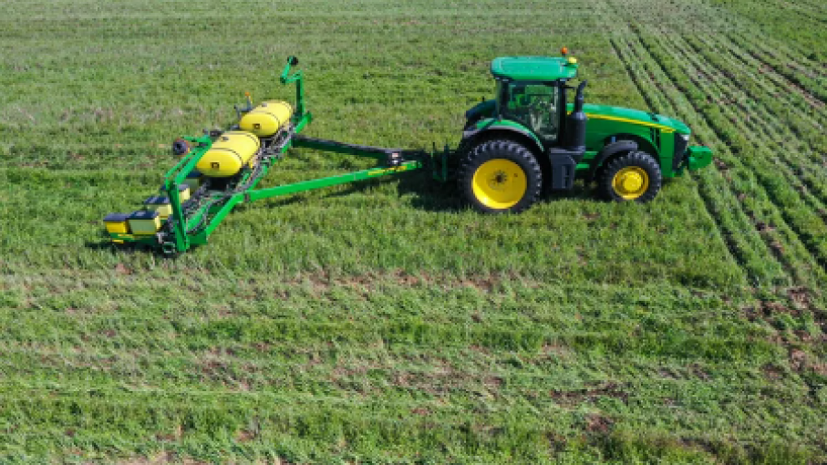 USDA reporta progreso mixto en la siembra de cultivos para la temporada 2024