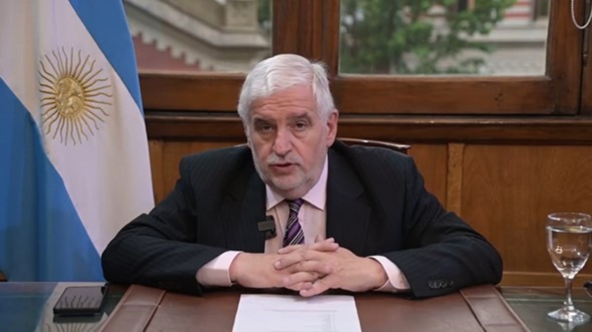 Vilella se compromete a reducción de impuestos sin fecha definitiva tras anuncio del BCRA