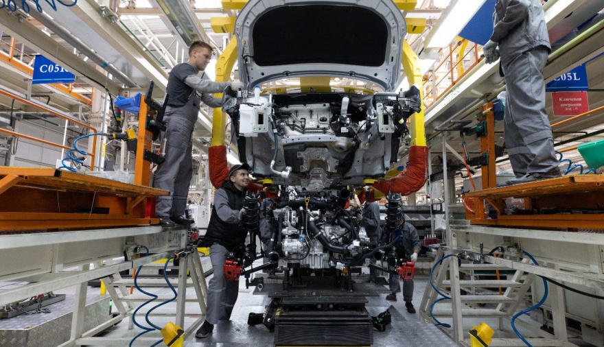 Producción de autos en Argentina: Una caída del 26% en el primer semestre