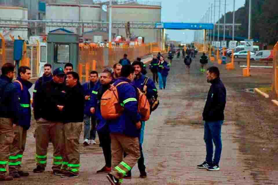 Paro de aceiteros: hay más de 10.000 camiones varados en los principales puertos de exportación