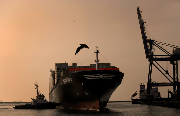 Perú y El Salvador aceleran negociaciones para firmar un TLC este año