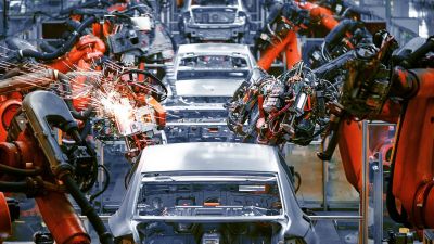 Las fábricas de automóviles respaldan las nuevas medidas económicas para mejorar la competitividad del sector